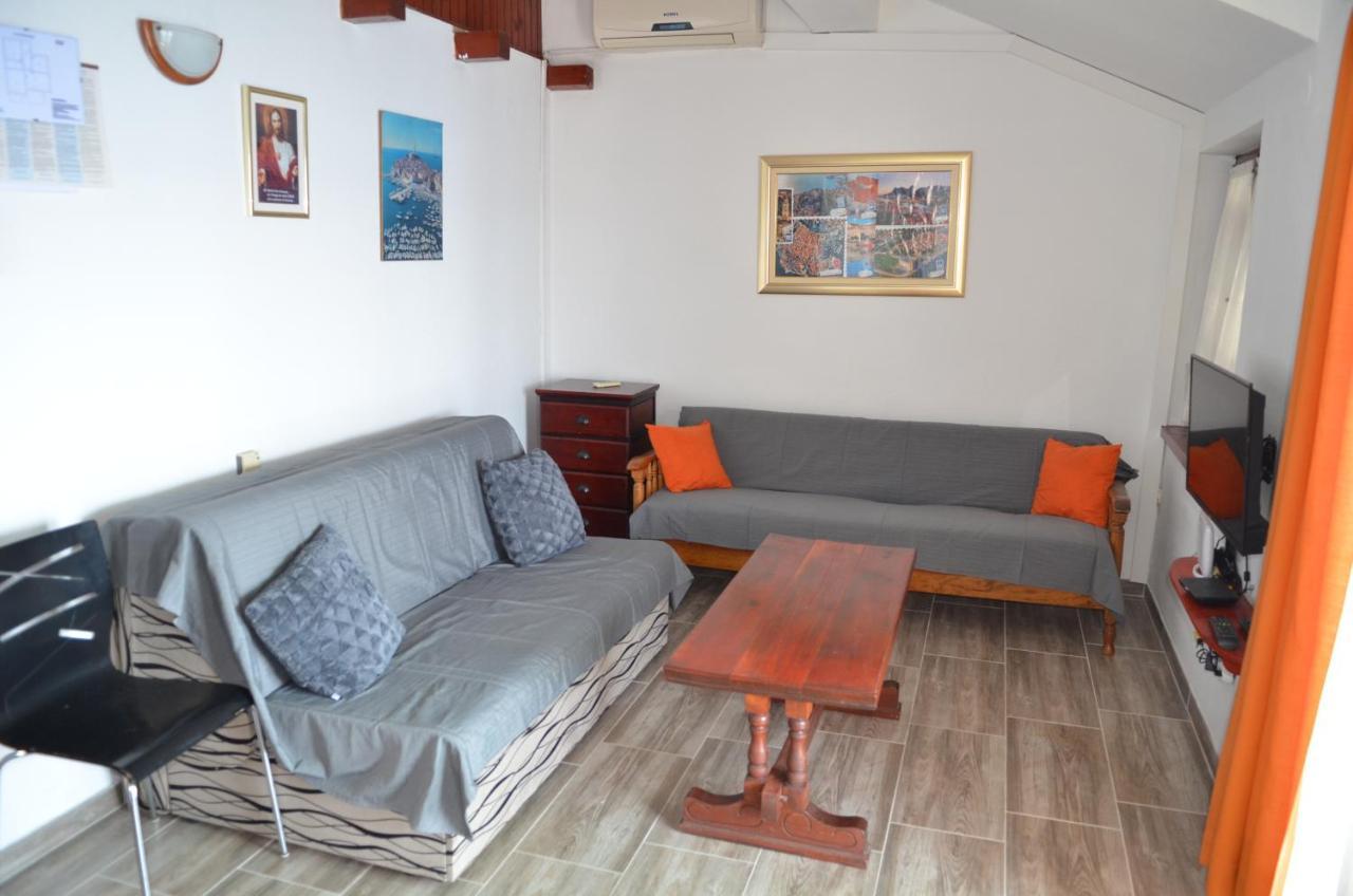 Apartments Vucak Stanici Ngoại thất bức ảnh
